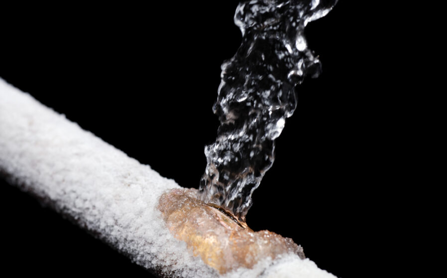 A,Pipe,Leaking,With,Freeze,Damage